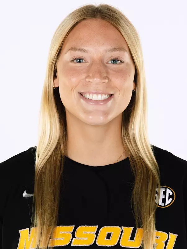 Kara_Daly_cropped_headshot