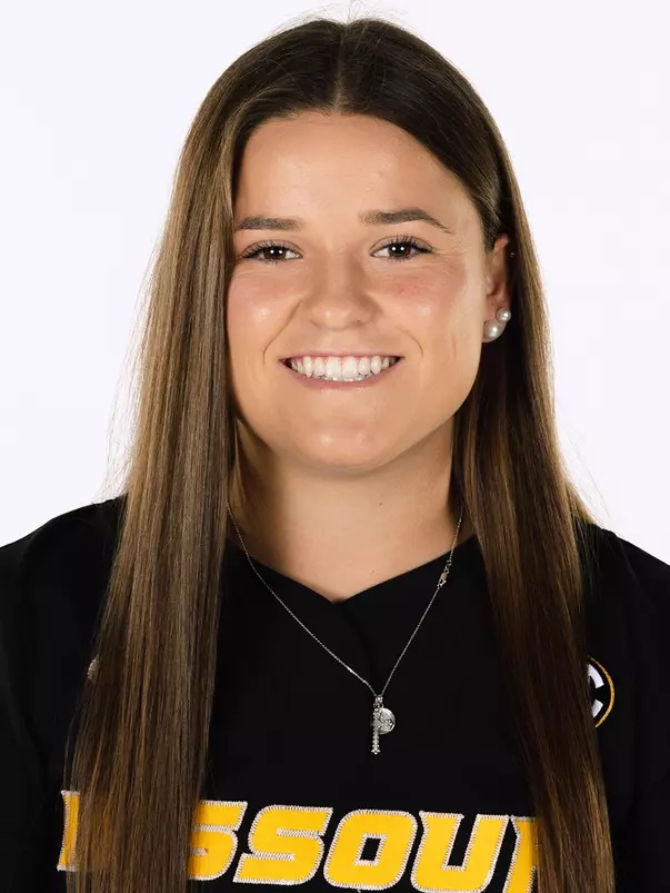 Maddie_Gallagher_cropped_headshot