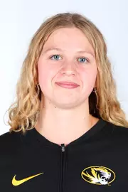 Zara Zallen Head Shot