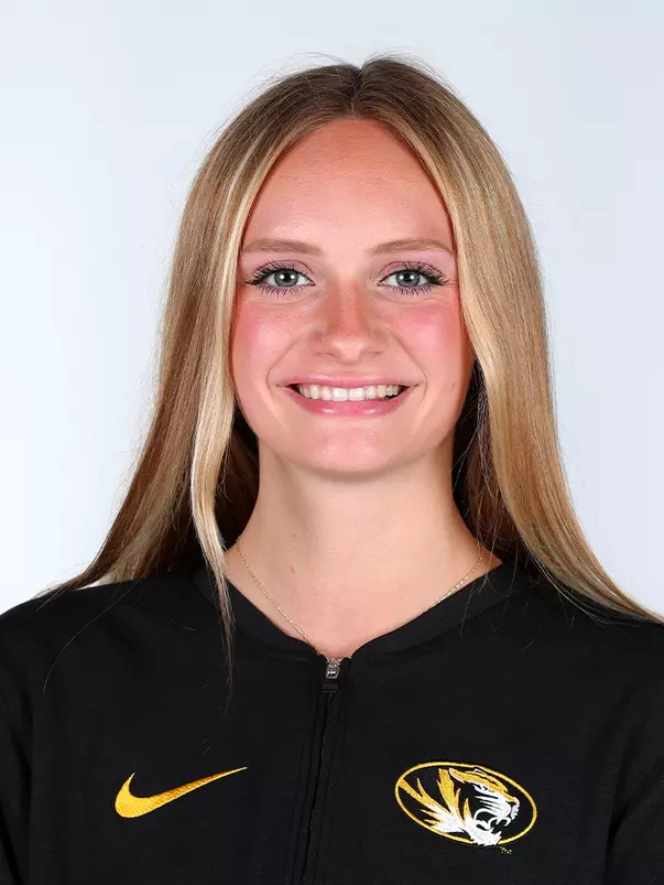 Francesca Smith Head Shot