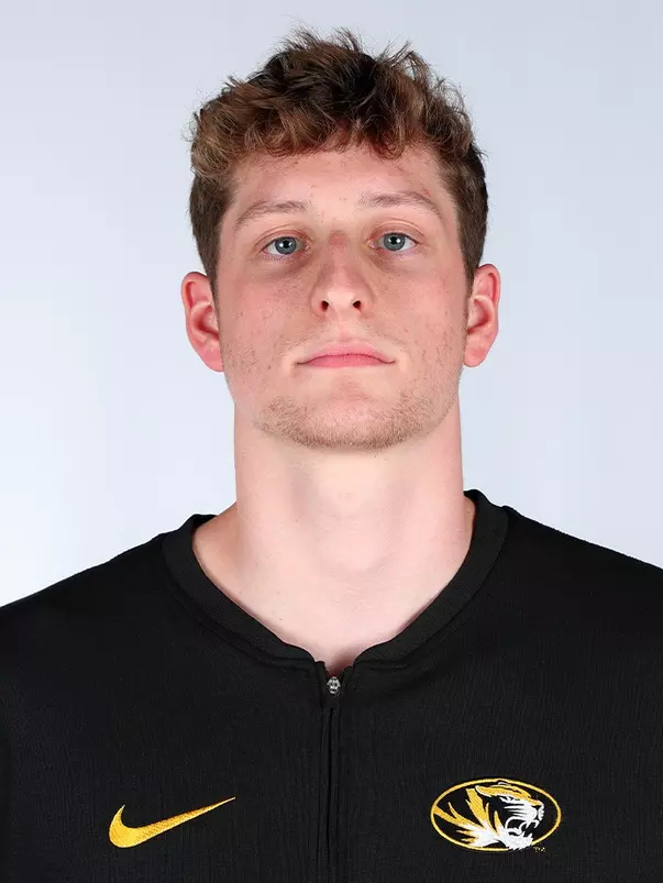 Grant Bochenski Head Shot