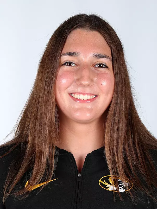 Chloe Mudadu Head Shot