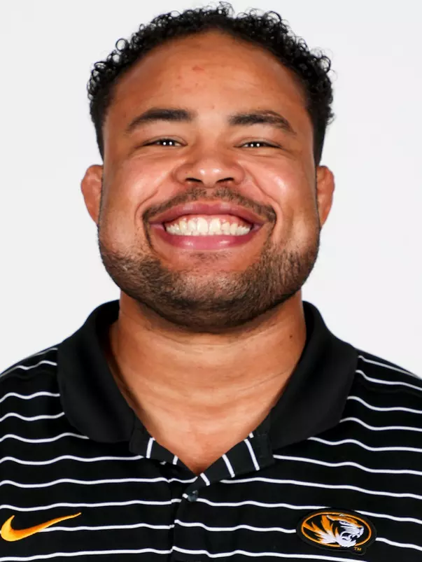 Dom Bradley_headshot