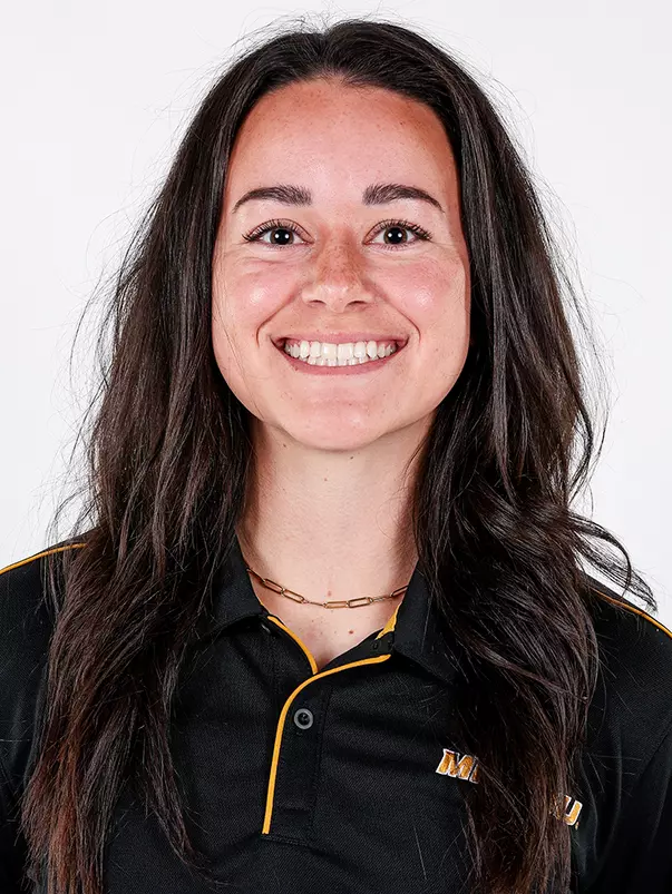Molly Kuhbacher Headshot