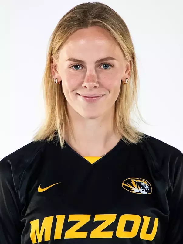 Milena Fischer 2024 Headshot