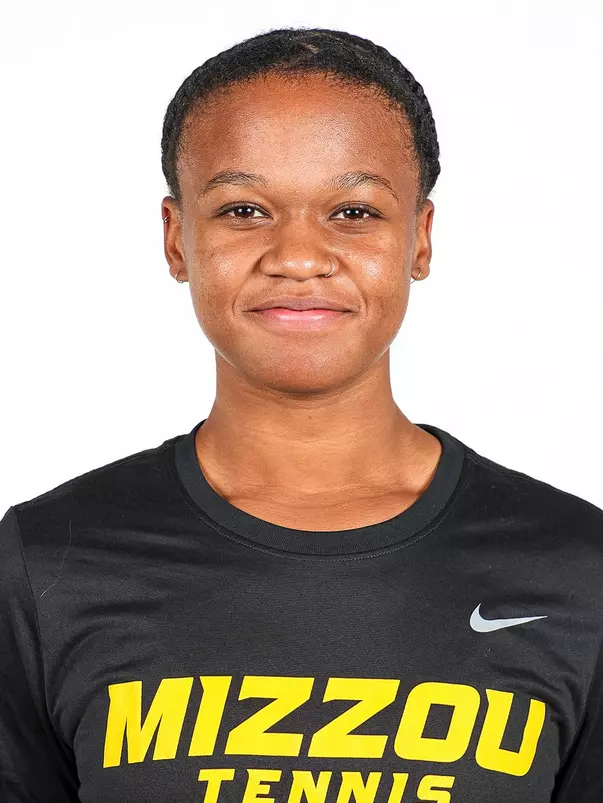 Lailaa Bashir Head Shot 24-25