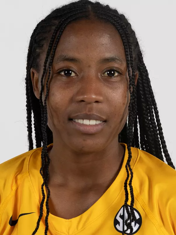 Monica Winjiku Headshot