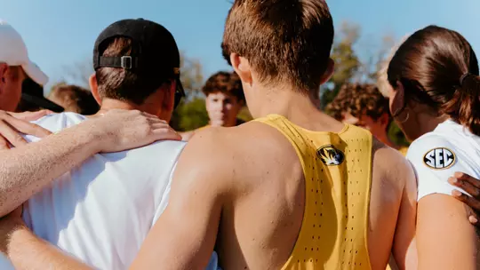 The Mizzou men's cross country team huddle together before the Gans Creek Classic on September 26, 2025.