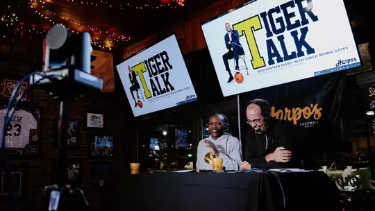 Coach Gates Premiers Tiger Talk