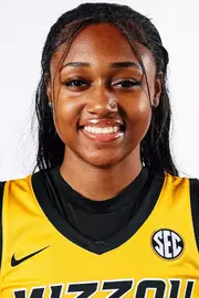 Shannon Dowell 2025-26 Headshot