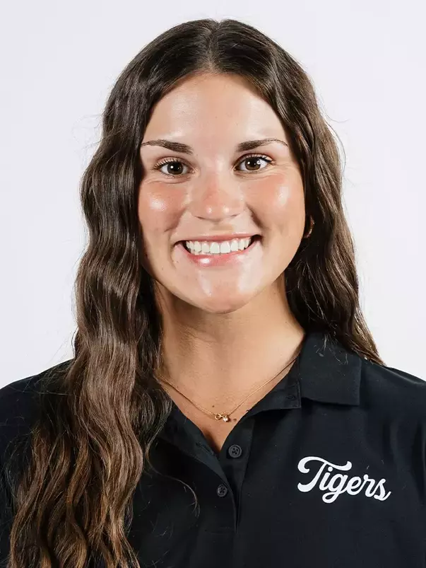 Addie Dobson 2025-26 Headshot