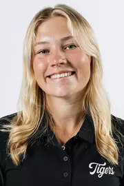 Ebba Liljeberg 2025-26 Headshot
