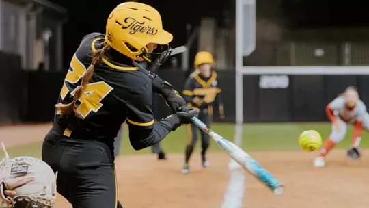 Madison Uptegrove hits the ball at the Mizzou Bye-Week Series