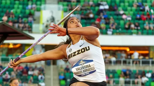 Valentina Barrios places fourth at NCAA Championship Final