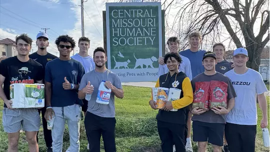 Student-Athletes Volunteer at Central Missouri Humane Society