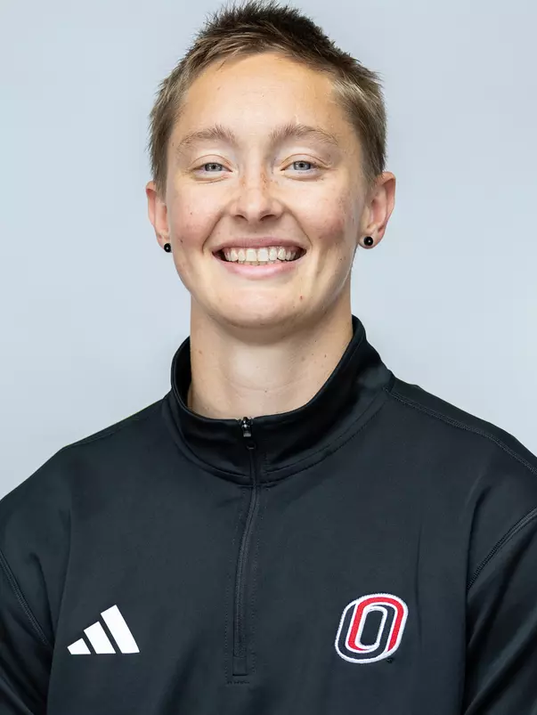 Dani Holt Headshot 2025-26