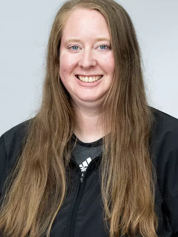 Abby Gunnink Headshot 2025-26