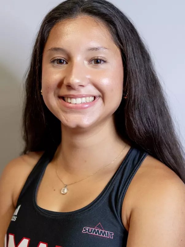 Gabriela Calderon Headshot
