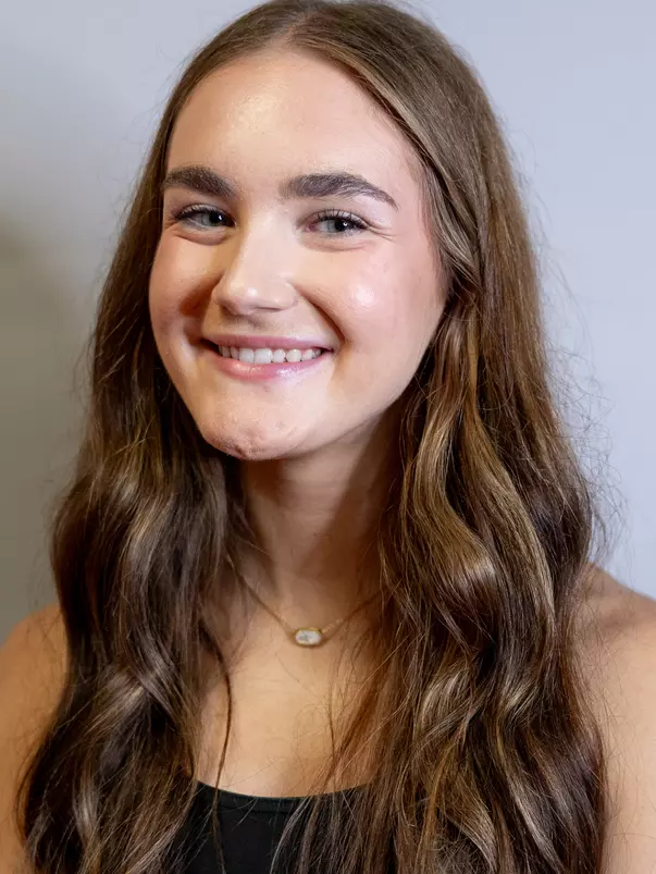 Maya Bergstrom Heashot