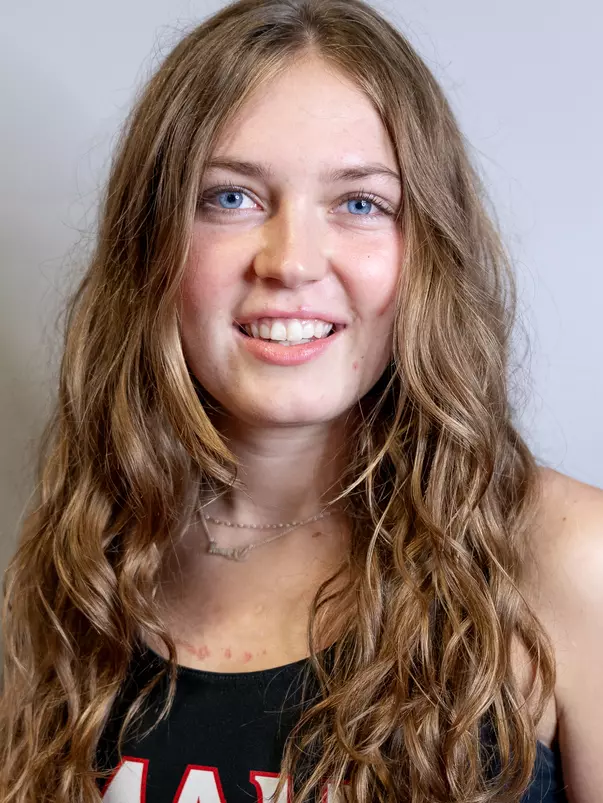 Renee Kafka Headshot