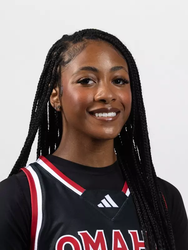 Jade Brown Headshot