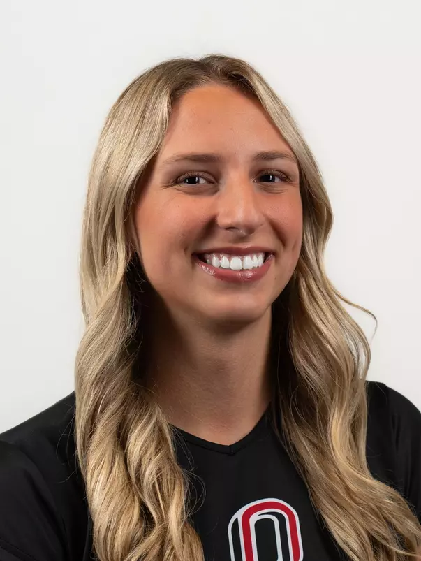 Cora Metcalf Headshot
