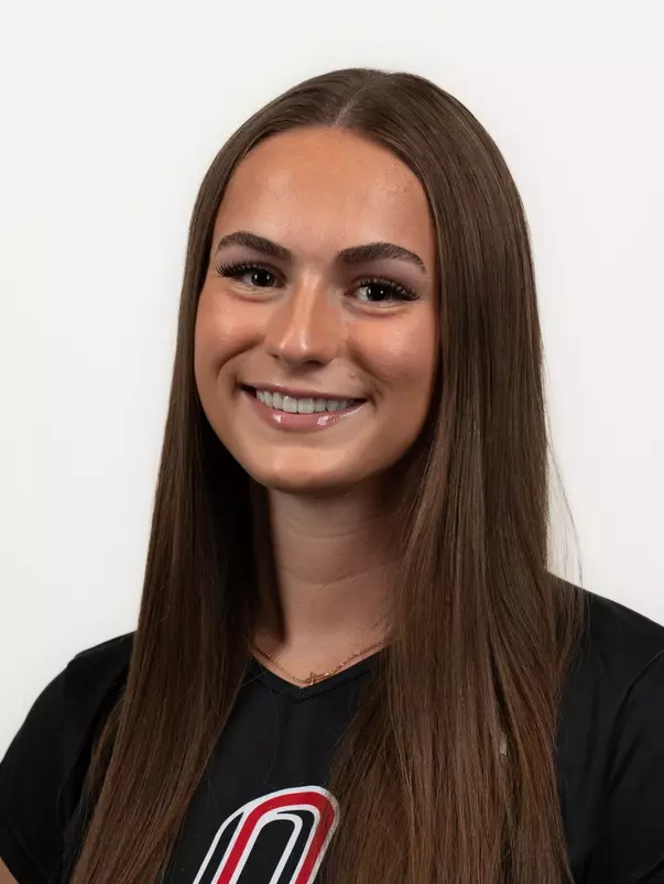 Julia Owens Headshot