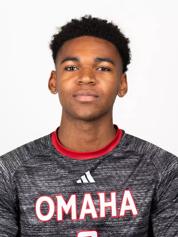 Amari Fowlkes Headshot