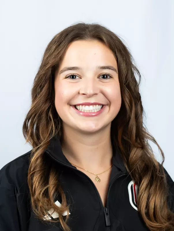 Charlotte Gregor Headshot