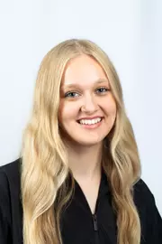 Emma Reincke Headshot
