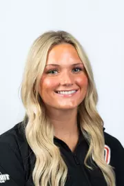 Izzy Thompson Headshot