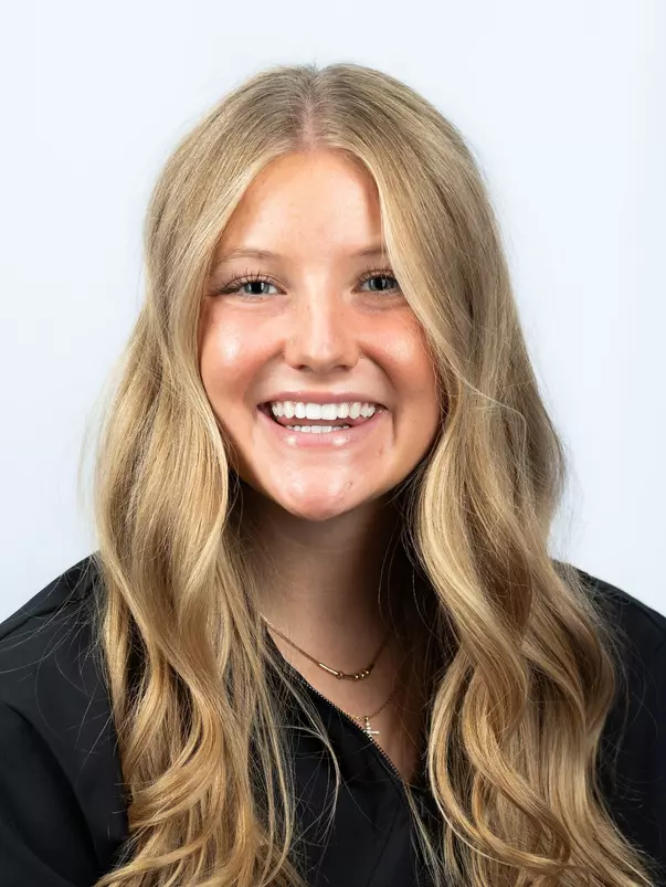 Lily Rude Headshot