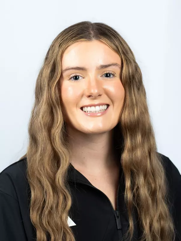 Sienna McEneaney Headshot