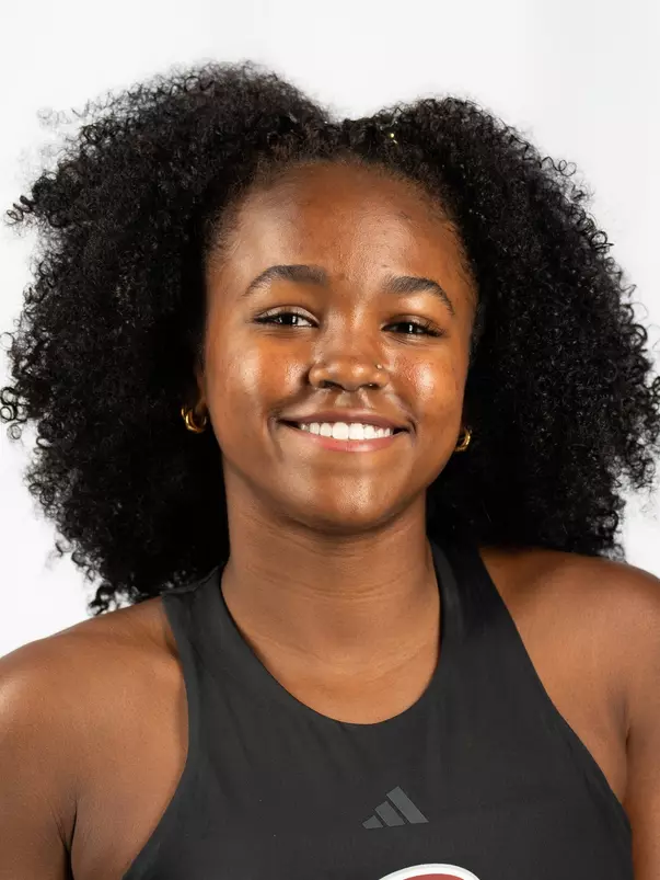 Khayli Buckels Headshot