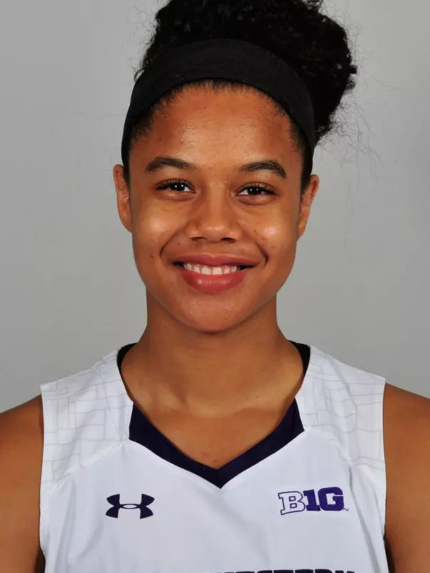Nia Coffey Headshot