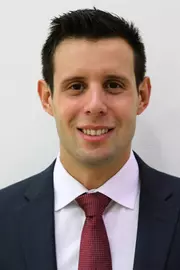 Almog Olshtein Headshot