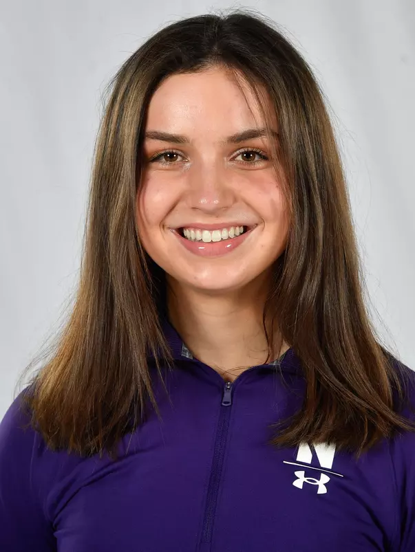 Emmie_Farnam headshot