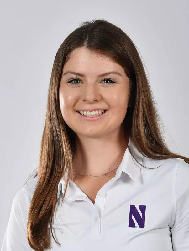 Charlotte Hillary 2022 headshot