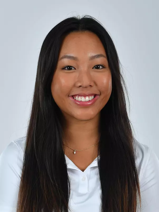 Lauryn Nguyen 2022 headshot