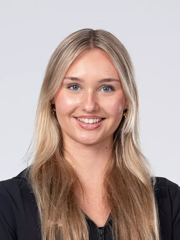 September 10, 2025, Evanston, IL: Members of the Northwestern Swimming and Diving team pose for photos as part of Internal Media Days at Patten Gymnasium in Evanston, IL on Wednesday, September 10, 2025. (Photo by Charlotte Gottfried/Northwestern Athletics)