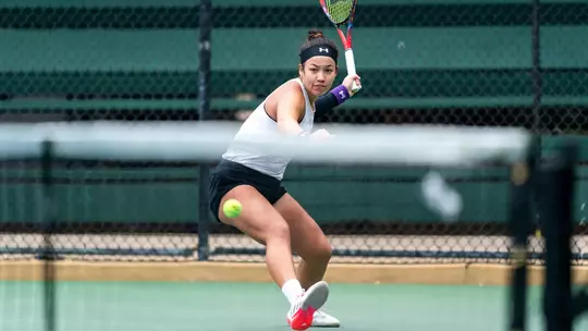 April 23, 2025, Ojia, CA: A match between Northwestern Women's Tennis and Illinois at Libbey Park in Ojai, CA on Wednesday, April 23, 2025. (Photo by Jeff Liang/Big Ten)