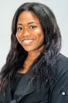 Chels Headshot