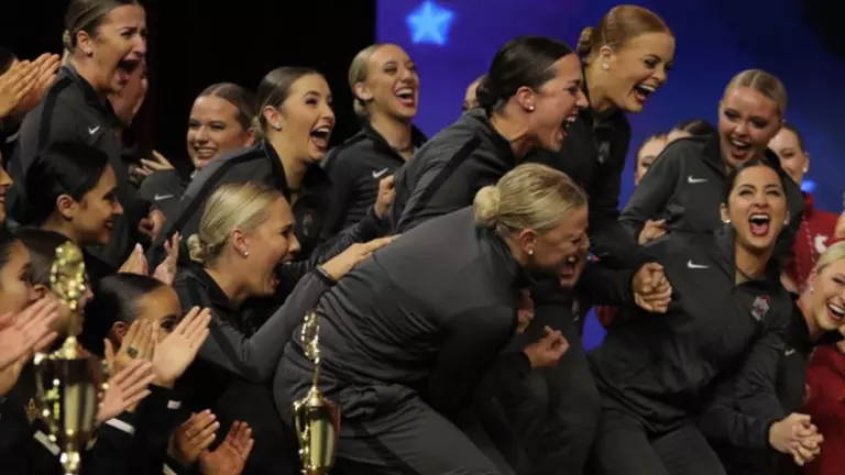 Spirit Program Wows, Dance Team National Champions