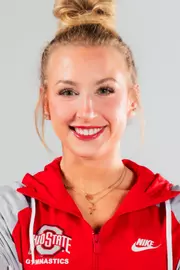 Ella Hodges Headshot