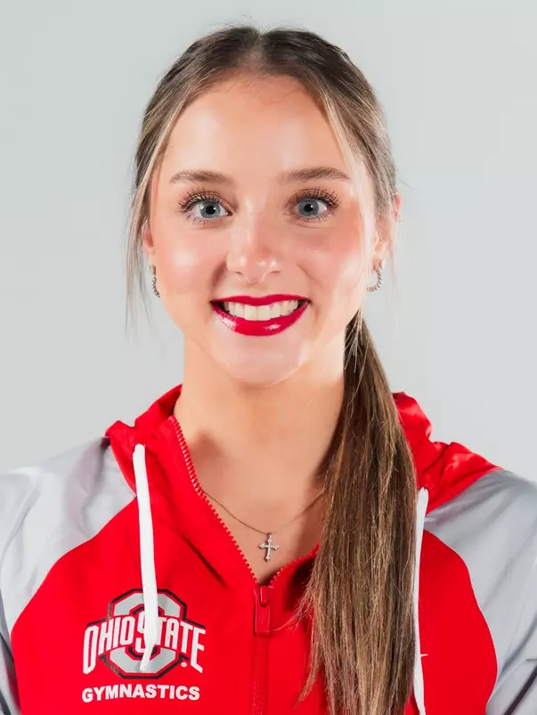 Nicole Riccardi Headshot