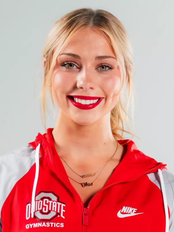 Grace Walker Headshot