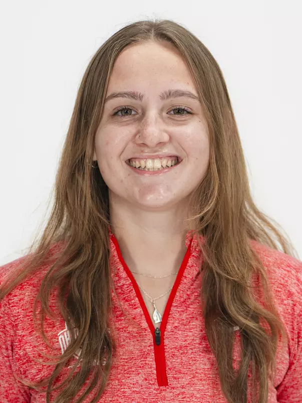 Rebecca Okhuysen Headshot