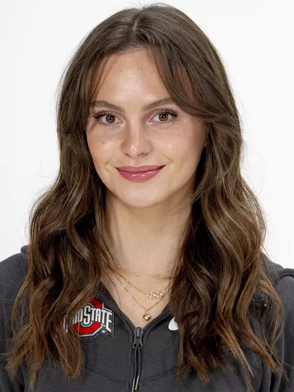 Emily Armstrong Headshot