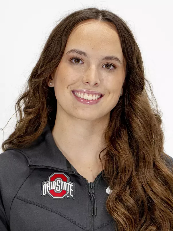 Maddie Romney Headshot