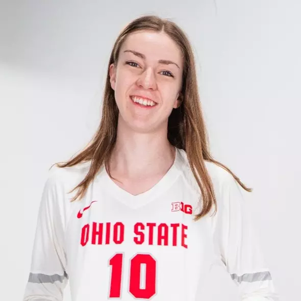 Lauren Murphy Headshot White Backdrop